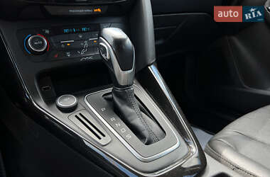 Хэтчбек Ford Focus 2015 в 