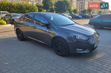 Седан Ford Focus 2016 в 