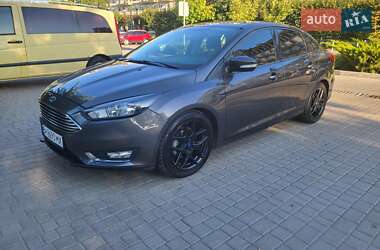 Седан Ford Focus 2016 в 
