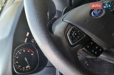 Седан Ford Focus 2016 в 