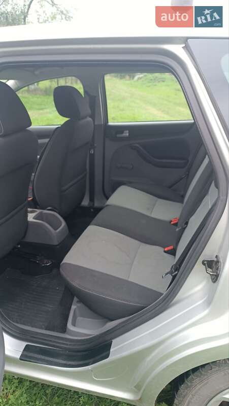 Універсал Ford Focus 2010 в Старому Самборі фото 6 Універсал Ford Focus 2010 в Старому Самборі