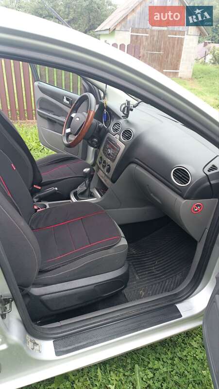 Універсал Ford Focus 2010 в Старому Самборі фото 3 Універсал Ford Focus 2010 в Старому Самборі