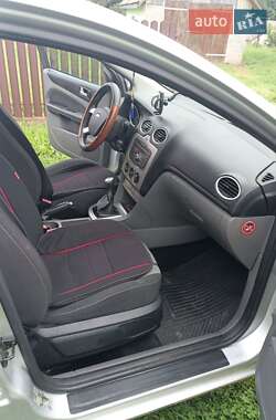 Универсал Ford Focus 2010 в 