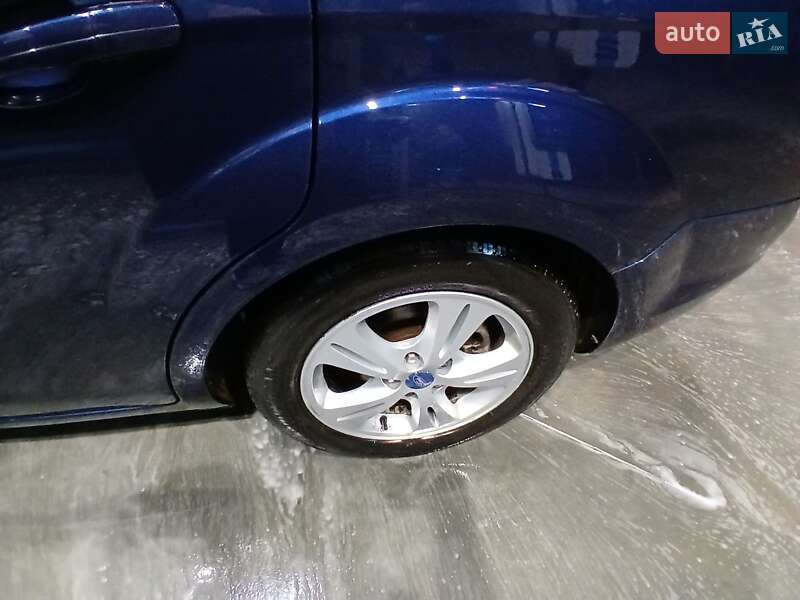 Универсал Ford Focus 2010 в Луцке фото 45 Универсал Ford Focus 2010 в Луцке