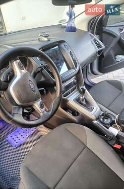 Универсал Ford Focus 2011 в 