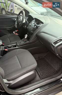 Хэтчбек Ford Focus 2015 в 