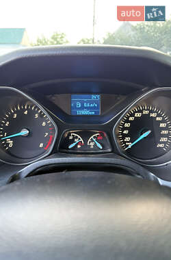 Хэтчбек Ford Focus 2013 в 