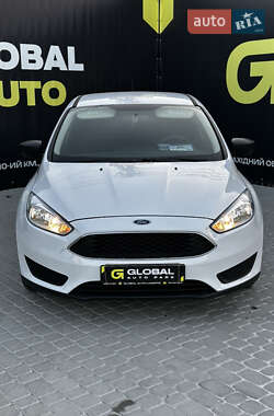 Седан Ford Focus 2015 в Львові