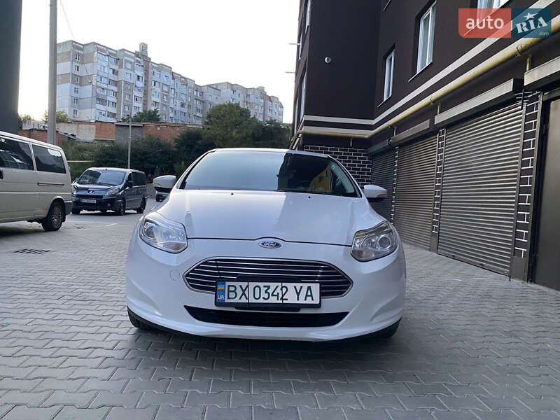 Хэтчбек Ford Focus 2014 в Хмельницком