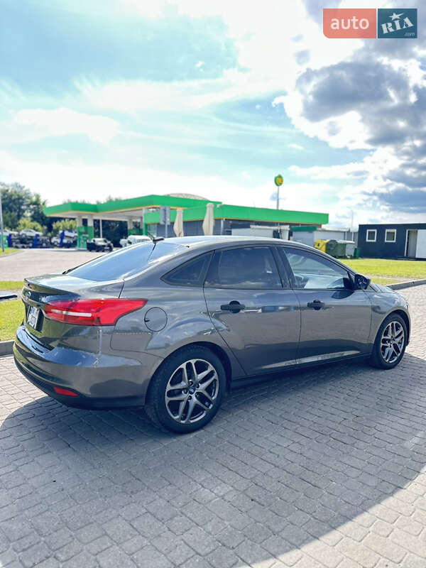 Седан Ford Focus 2016 в Радивилове фото 10 Седан Ford Focus 2016 в Радивилове