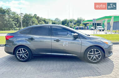Седан Ford Focus 2016 в 