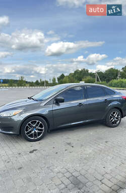 Седан Ford Focus 2016 в 