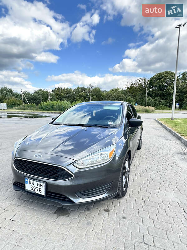 Седан Ford Focus 2016 в Радивилове фото 24 Седан Ford Focus 2016 в Радивилове