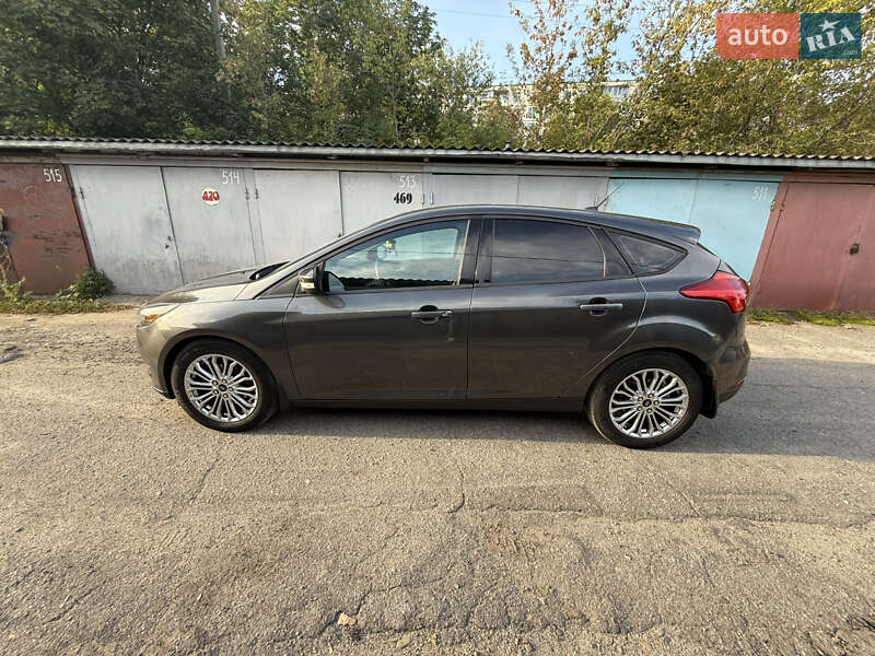 Хэтчбек Ford Focus 2015 в Харькове