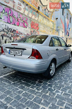 Седан Ford Focus 2001 в 