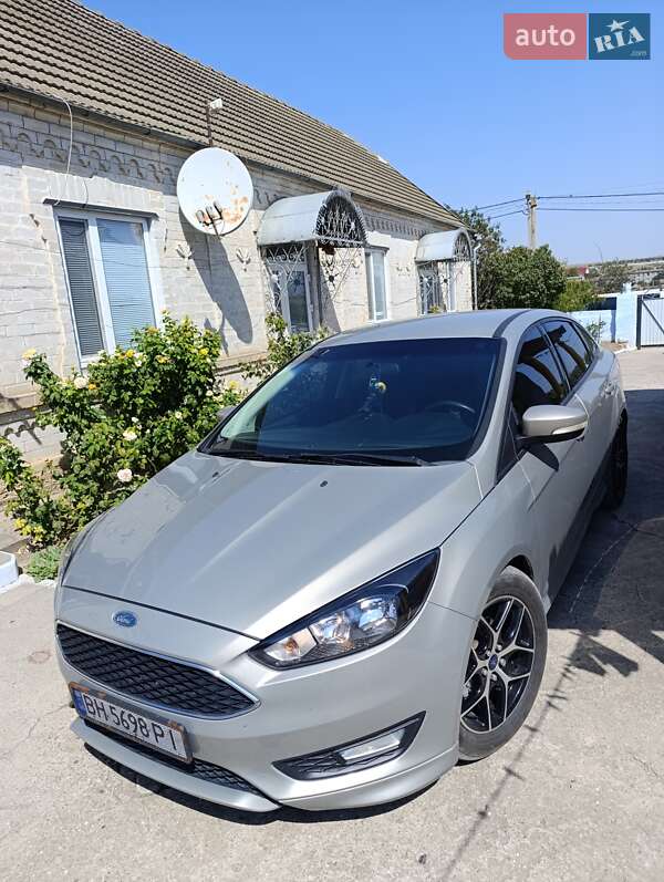 Седан Ford Focus 2015 в Ізмаїлі