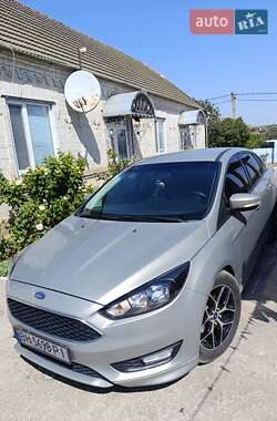 Седан Ford Focus 2015 в 