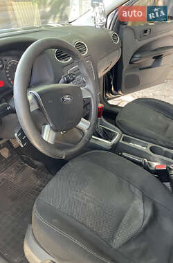 Хэтчбек Ford Focus 2007 в 