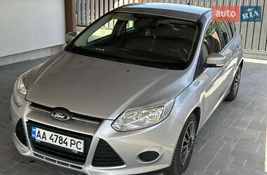 Хэтчбек Ford Focus 2013 в 