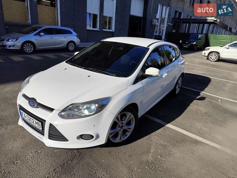Хэтчбек Ford Focus 2014 в Киеве