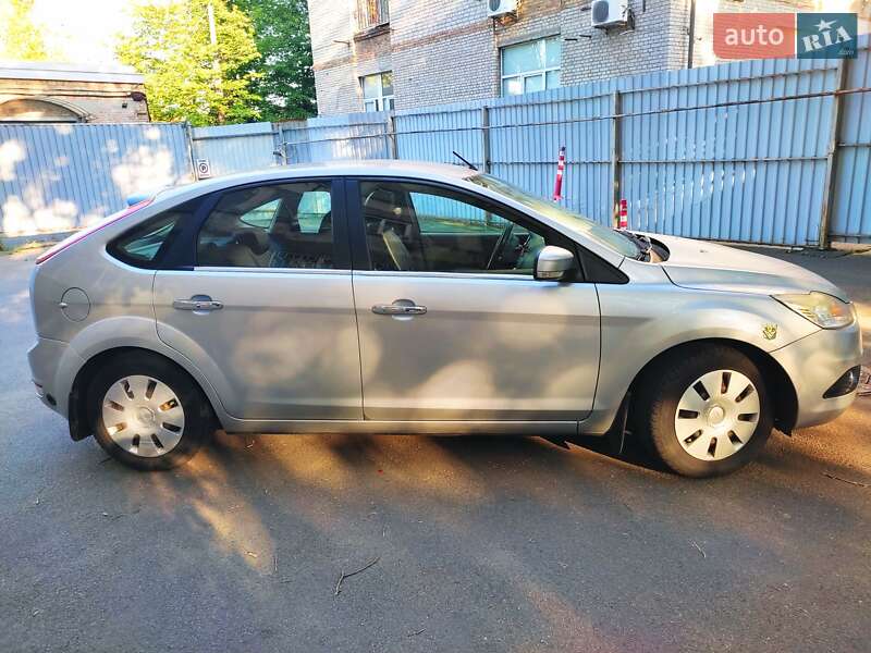 Хэтчбек Ford Focus 2011 в Киеве