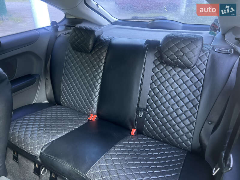 Хэтчбек Ford Focus 2005 в Андрушевке