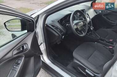 Седан Ford Focus 2016 в 