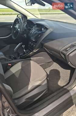 Универсал Ford Focus 2012 в 