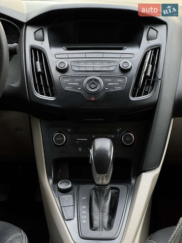 Седан Ford Focus 2017 в Днепре