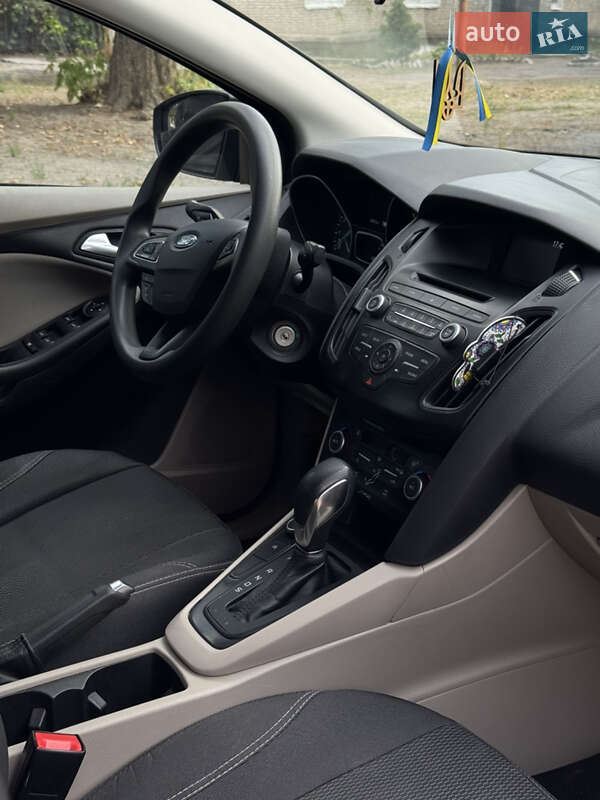 Седан Ford Focus 2017 в Днепре
