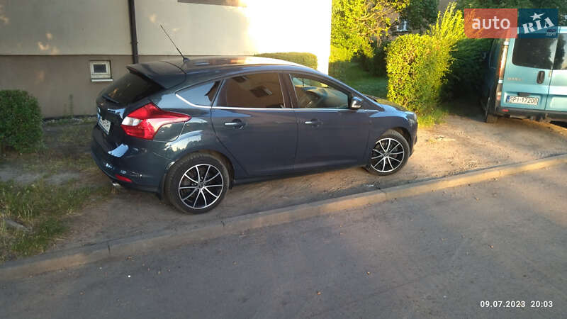 Хэтчбек Ford Focus 2012 в Самборе