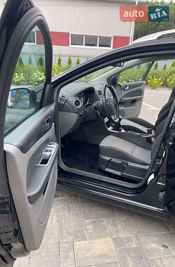 Универсал Ford Focus 2010 в 