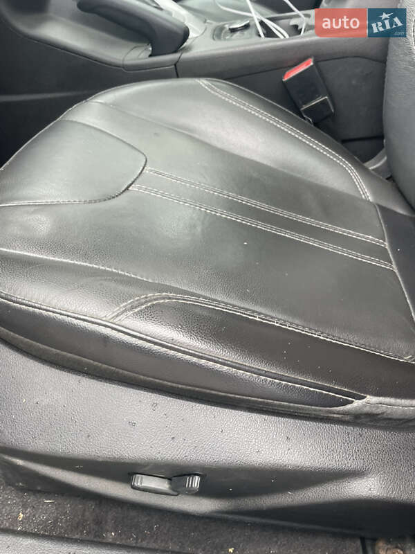 Хэтчбек Ford Focus 2013 в Киеве