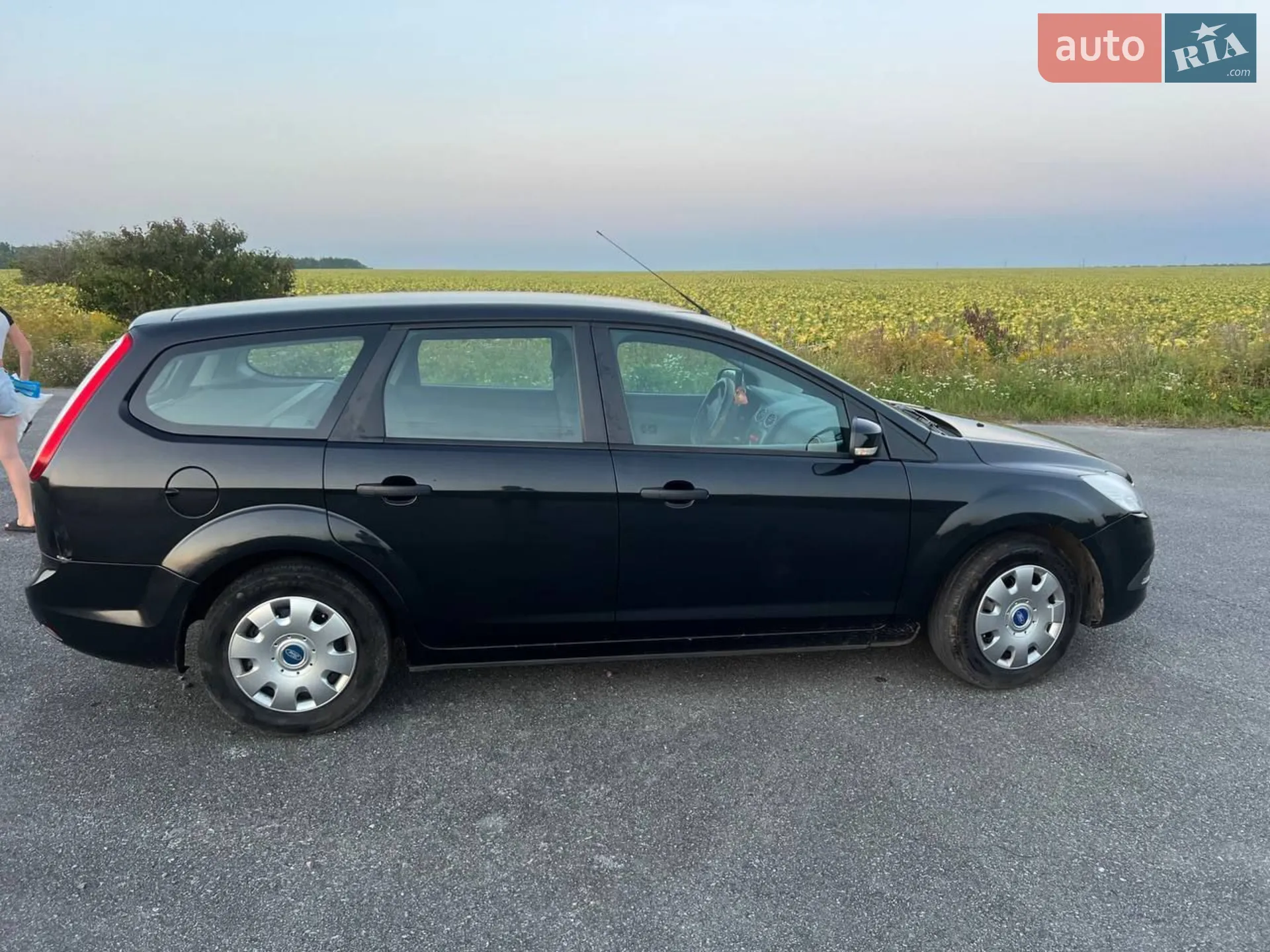 2010 Ford Focus - мініатюра 4