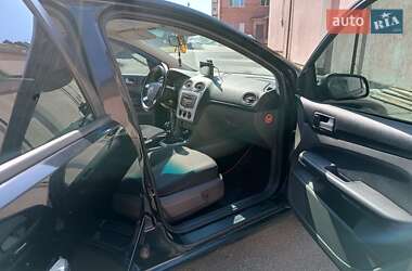 Хэтчбек Ford Focus 2007 в 