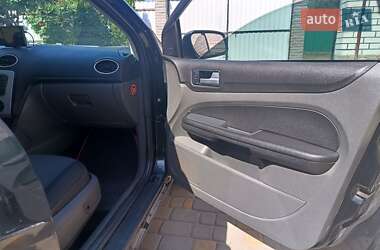 Хэтчбек Ford Focus 2007 в 