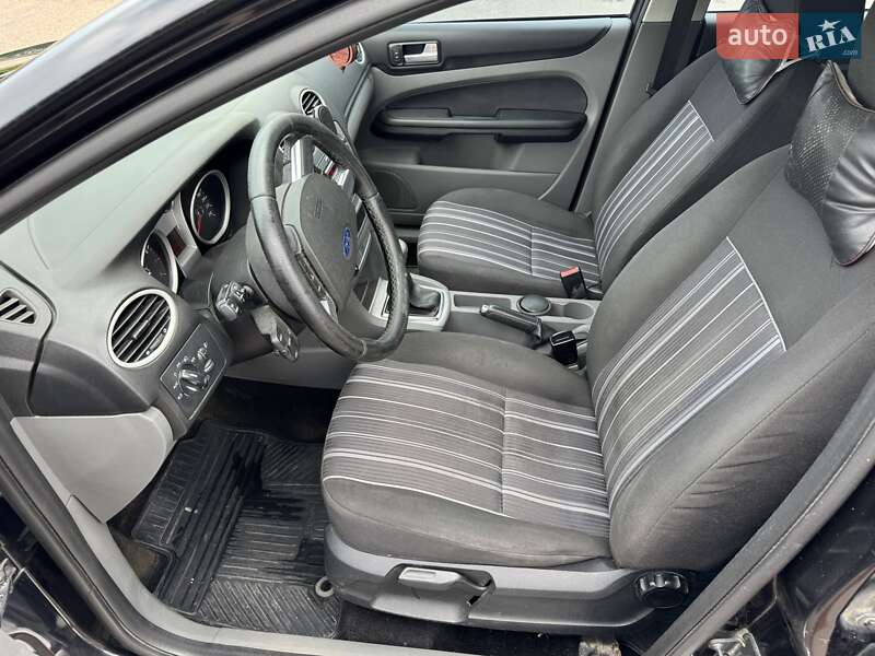 Хетчбек Ford Focus 2008 в Калуші