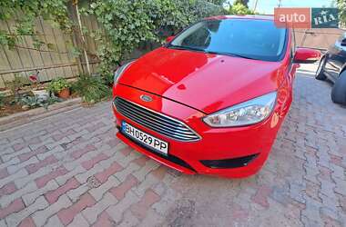 Хэтчбек Ford Focus 2017 в 
