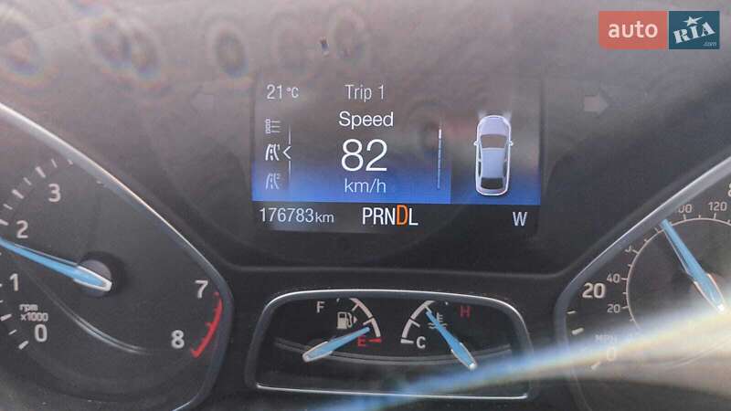 Седан Ford Focus 2015 в Ужгороде