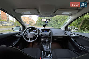 Хэтчбек Ford Focus 2017 в 
