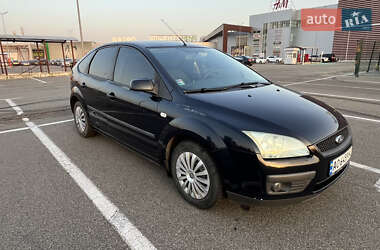 Хэтчбек Ford Focus 2006 в 