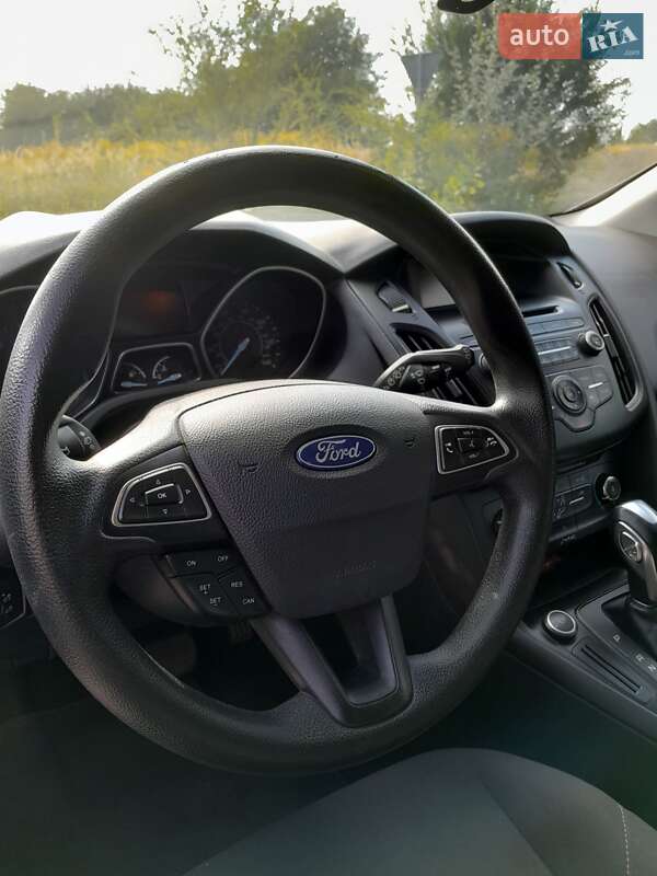 Хэтчбек Ford Focus 2015 в Киеве фото 22 Хэтчбек Ford Focus 2015 в Киеве