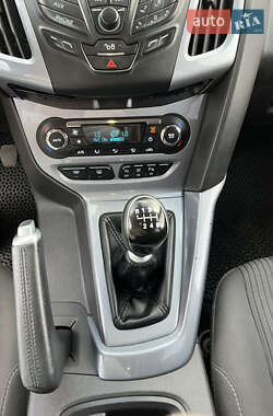 Универсал Ford Focus 2012 в 