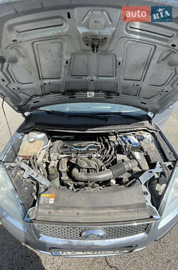 Седан Ford Focus 2005 в 