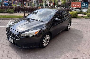 Седан Ford Focus 2015 в 