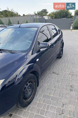 Хэтчбек Ford Focus 2007 в 
