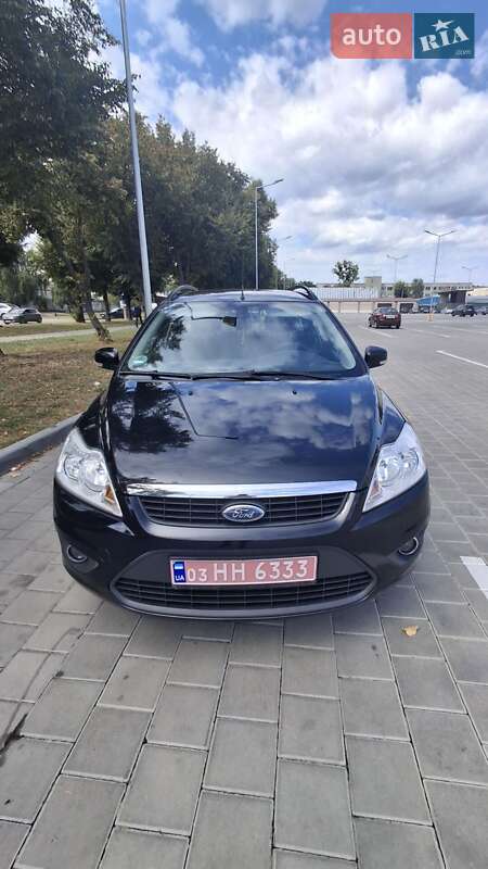 Универсал Ford Focus 2010 в 