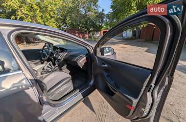 Хэтчбек Ford Focus 2013 в 