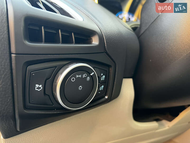 Хэтчбек Ford Focus 2015 в Ровно фото 17 Хэтчбек Ford Focus 2015 в Ровно