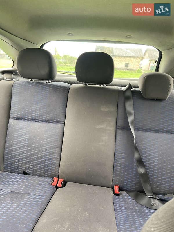 Хэтчбек Ford Focus 2001 в Львове